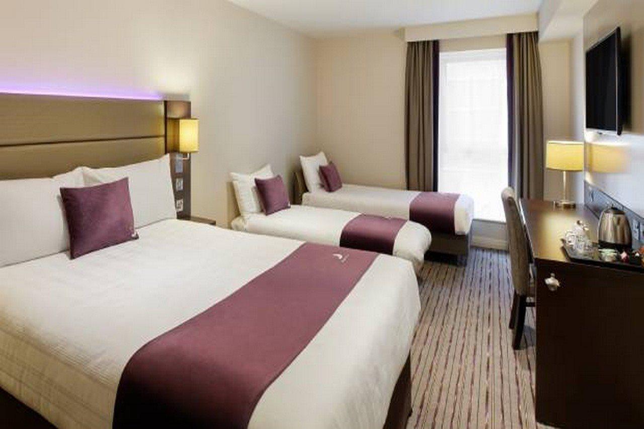 Premier Inn Manchester Trafford Centre North Bagian luar foto